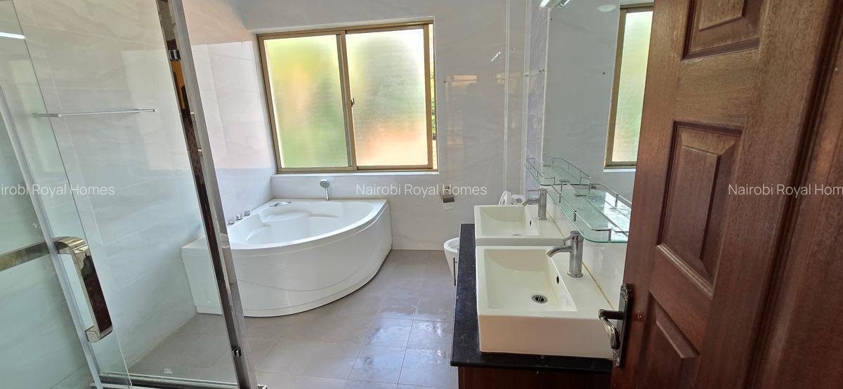 5 Bed Townhouse with En Suite at Chalbi Drive - 15