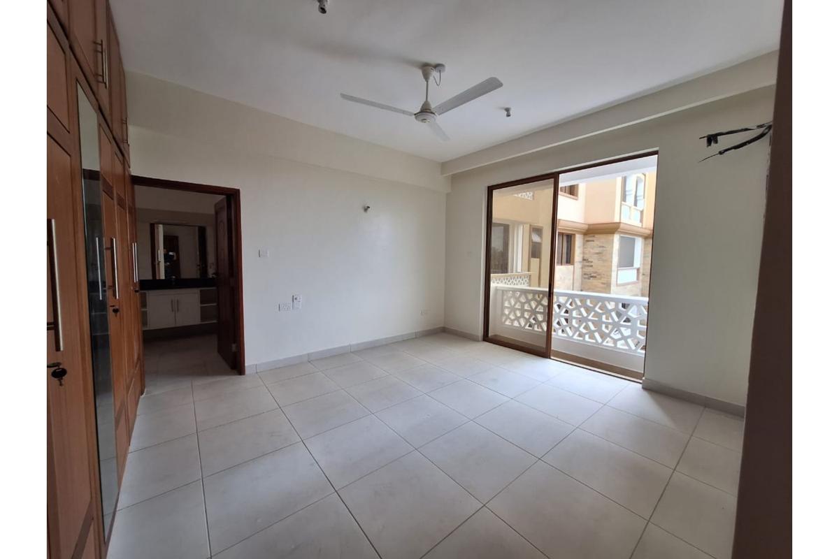 3 Bed Apartment with En Suite in Nyali Area - 3