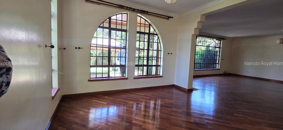4 Bed Townhouse with En Suite at Lavington Convent Drive - 6