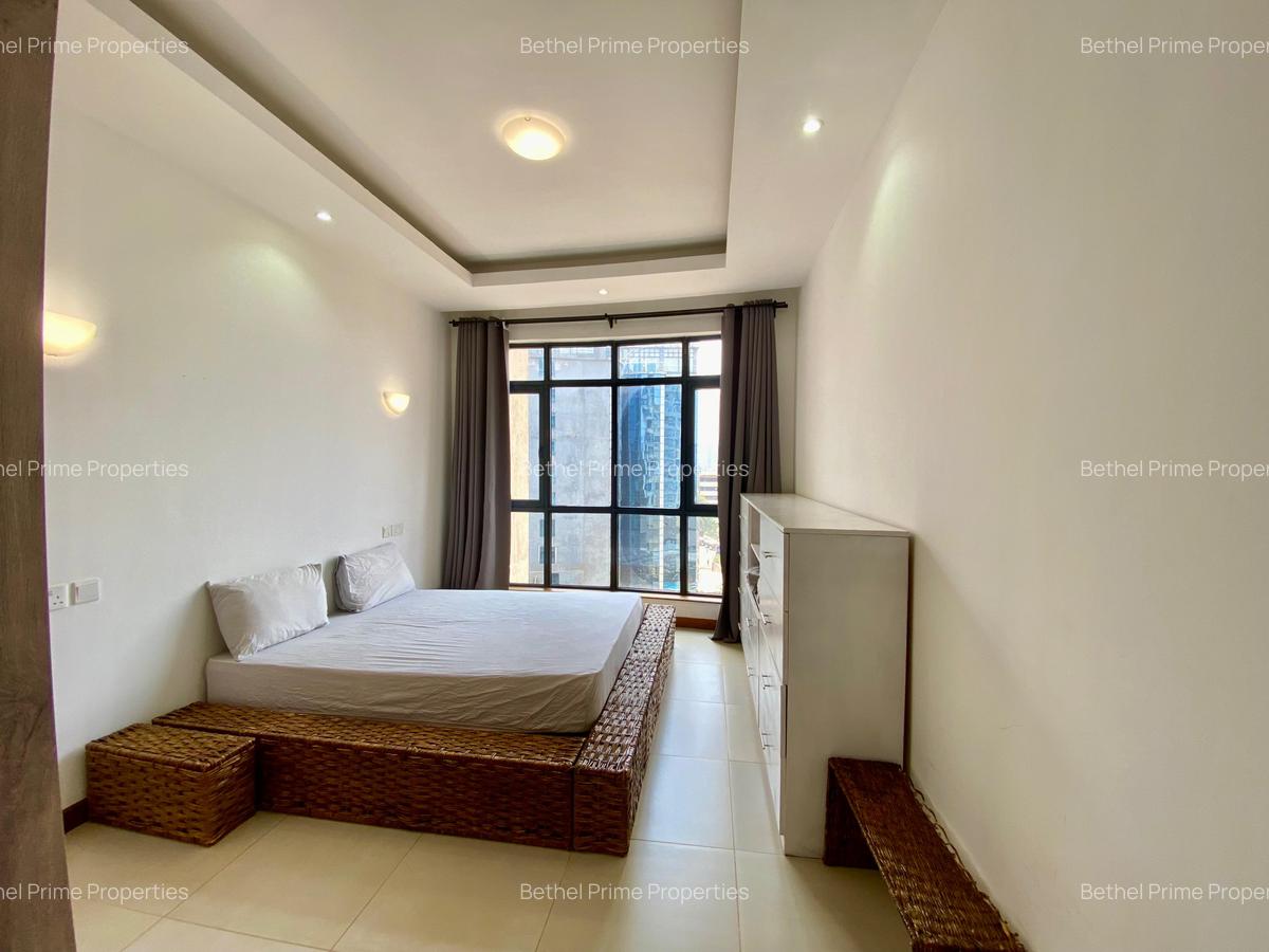 Serviced 2 Bed Apartment with Swimming Pool in Rhapta Road - 11