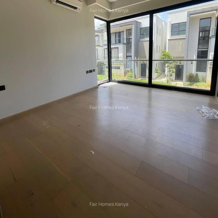 5 Bed Townhouse with En Suite at Lavington Green - 2