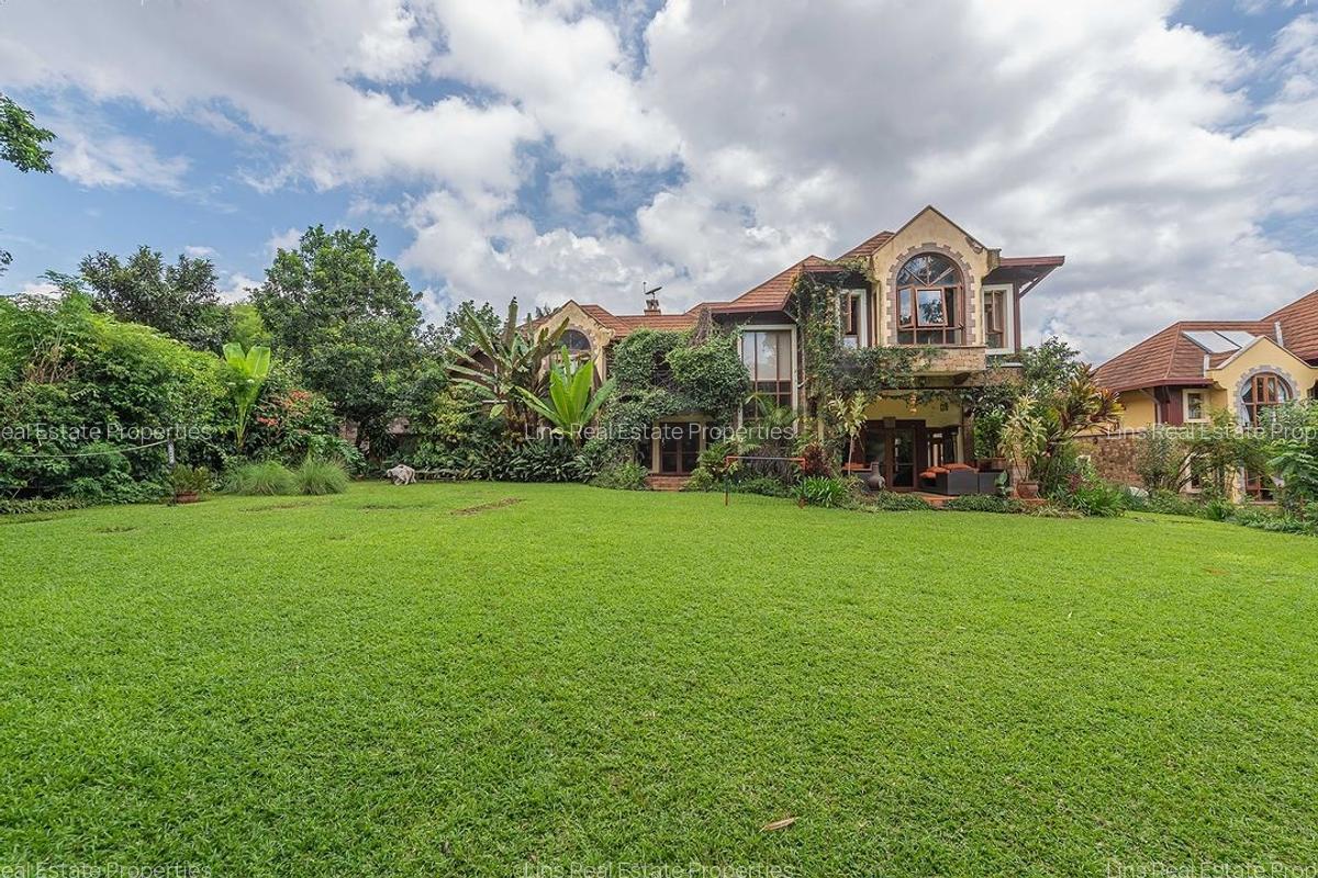 4 Bed Townhouse with En Suite in Kitisuru - 1
