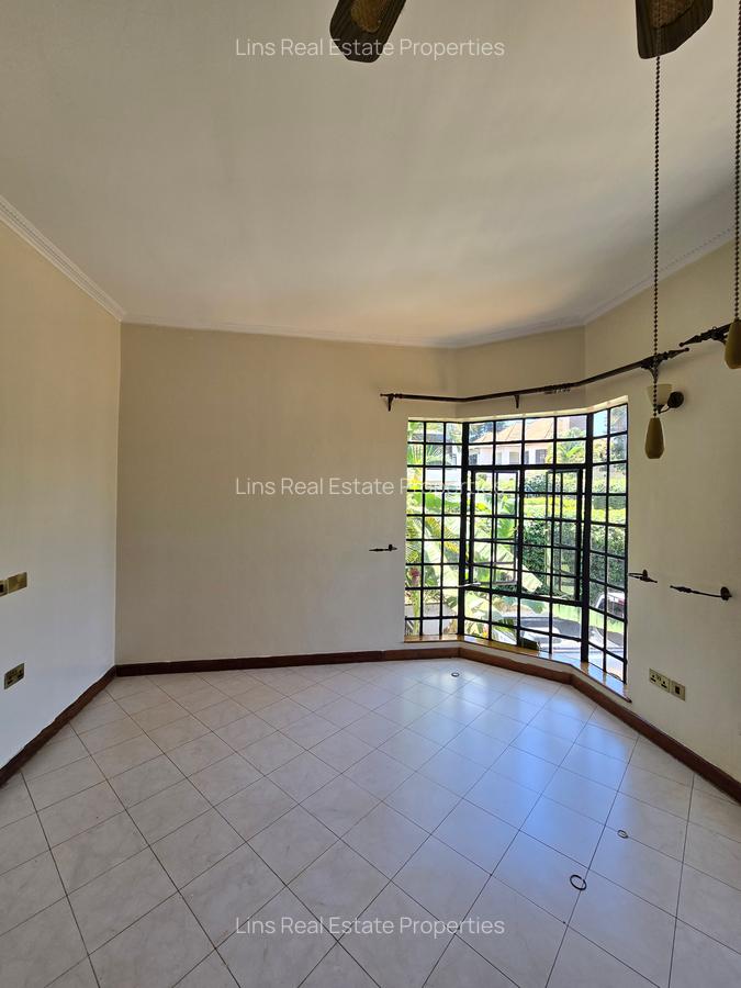 4 Bed Villa with En Suite in Runda - 13