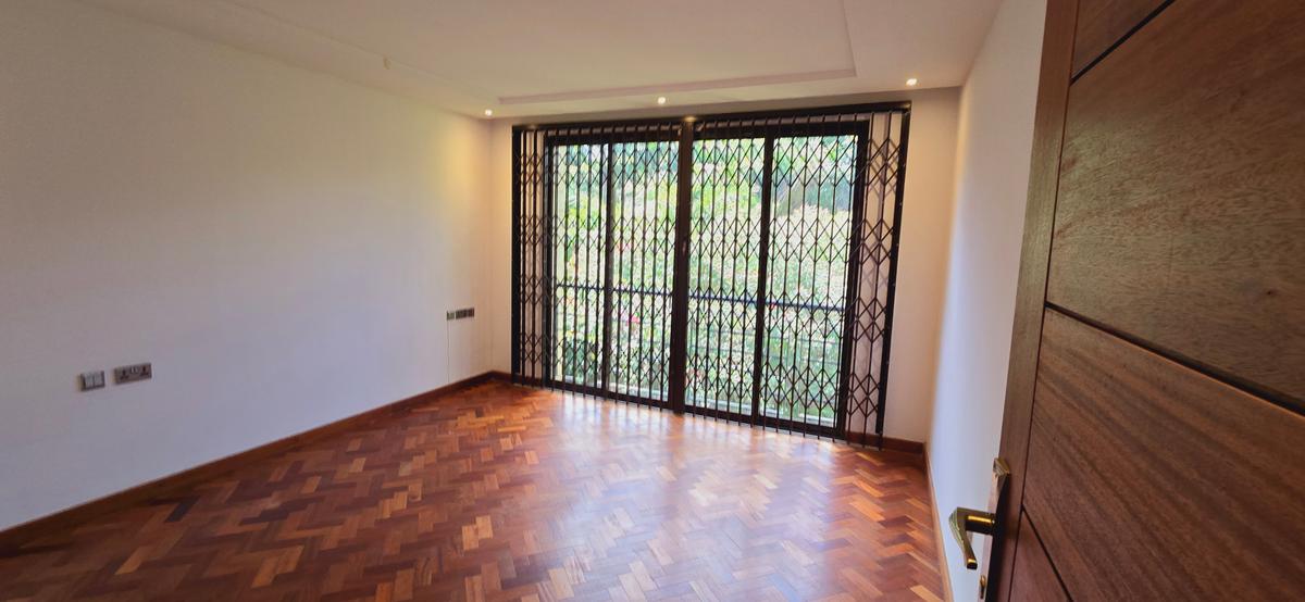 5 Bed Townhouse with En Suite at Mzima Springs - 16