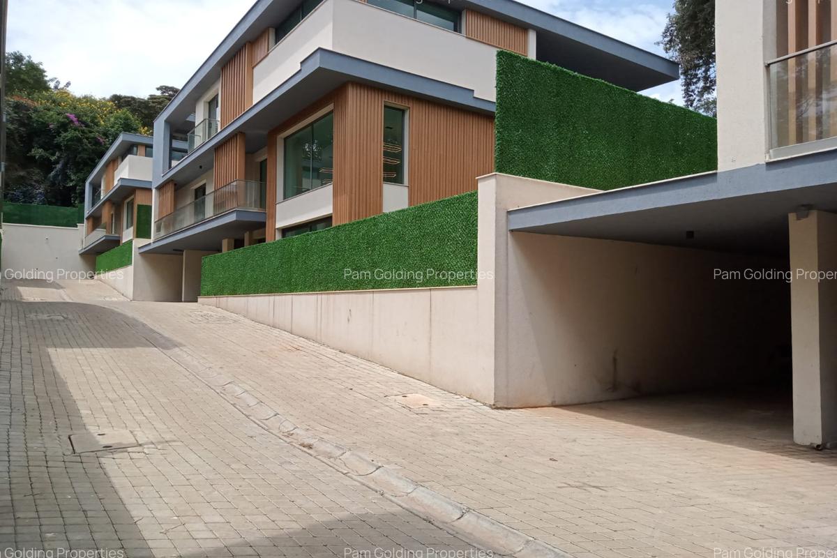 5 Bed Townhouse in Lavington - 1