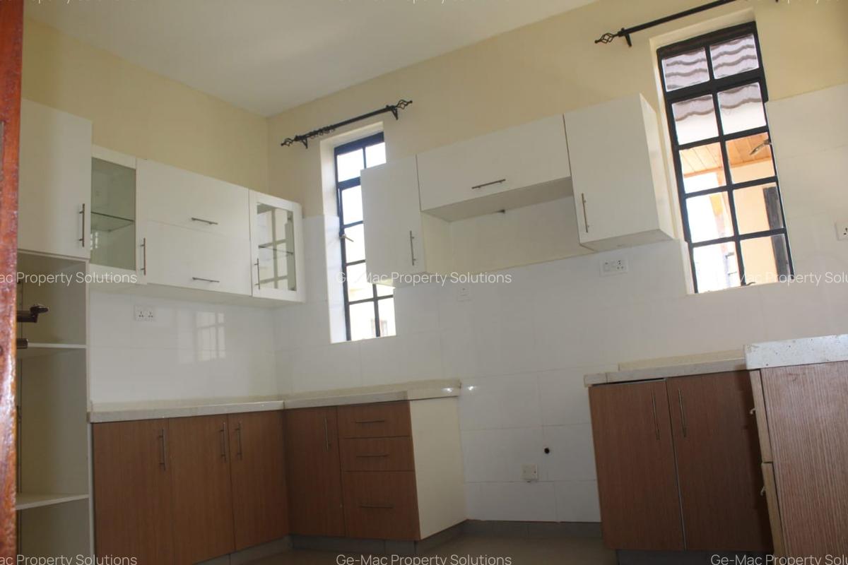 4 Bed House with En Suite in Kiambu Road - 10
