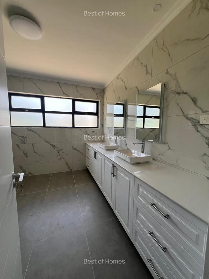 4 Bed Townhouse with En Suite in Loresho - 10