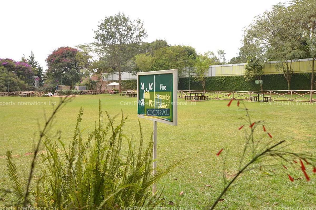 Office with Backup Generator in Thigiri - 11