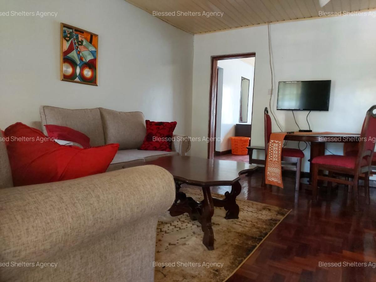 Serviced 2 Bed Apartment with En Suite in Rosslyn - 18