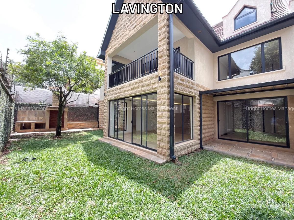 5 Bed Townhouse with En Suite in Lavington - 1