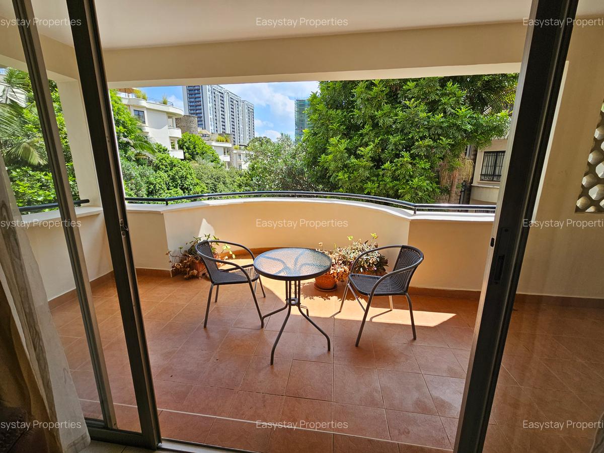 3 Bed Apartment with En Suite in Lavington - 1