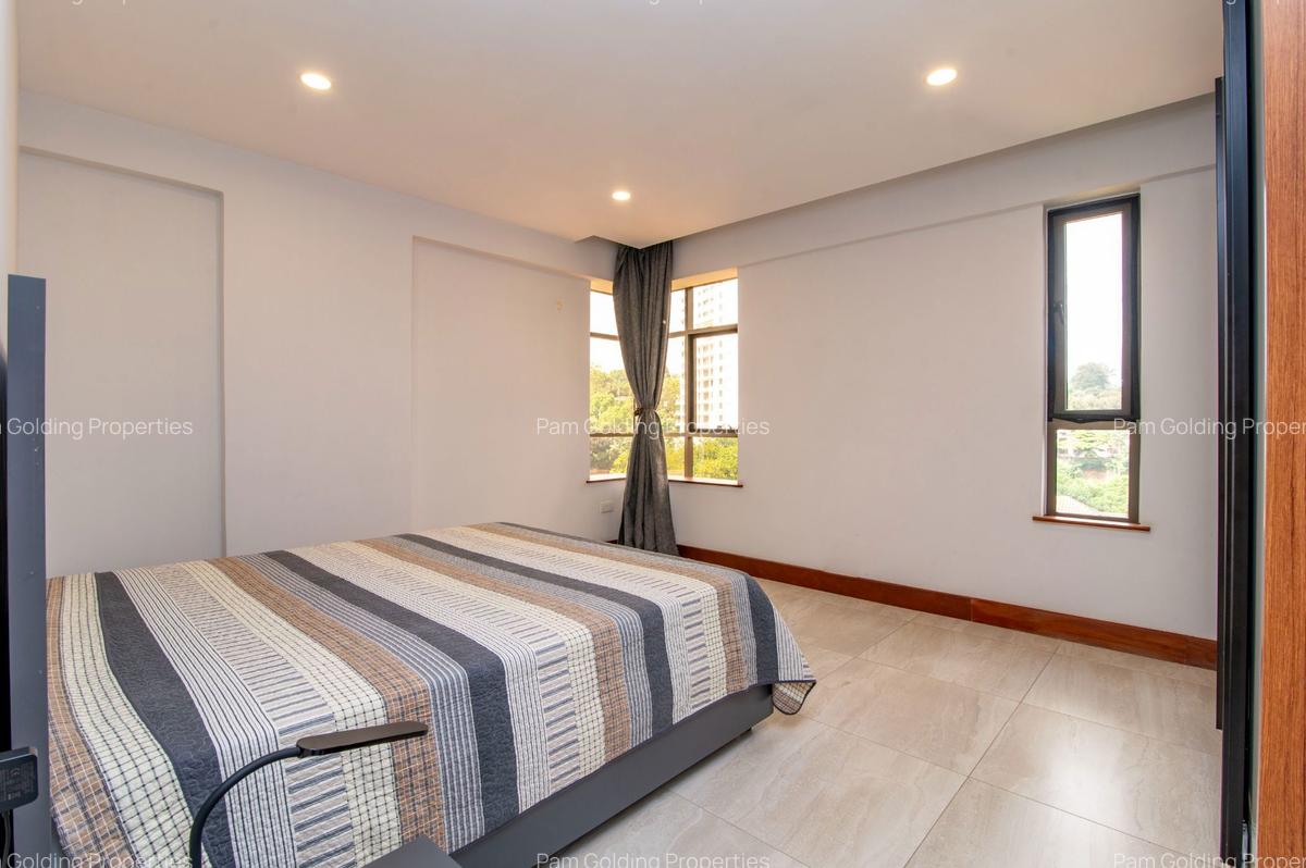 2 Bed Apartment with En Suite at Terrace Close - 16