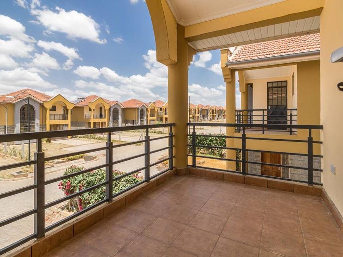 4 Bed Townhouse with En Suite at Kenpipe Gardens - 10