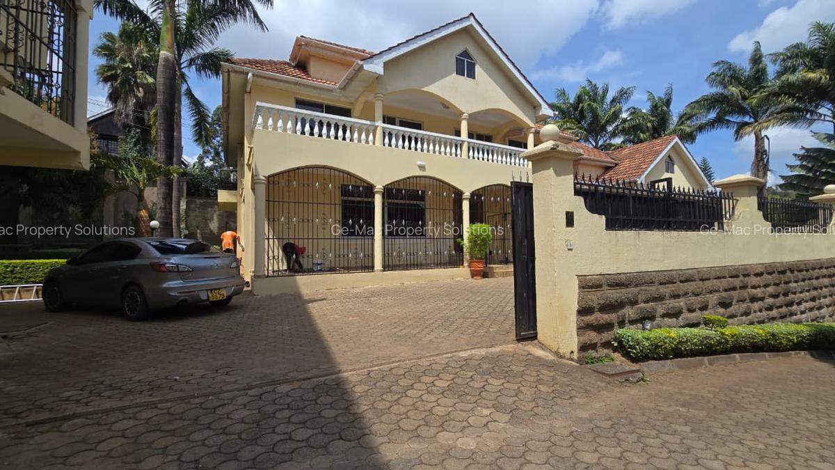 4 Bed Townhouse with En Suite in Lavington - 1