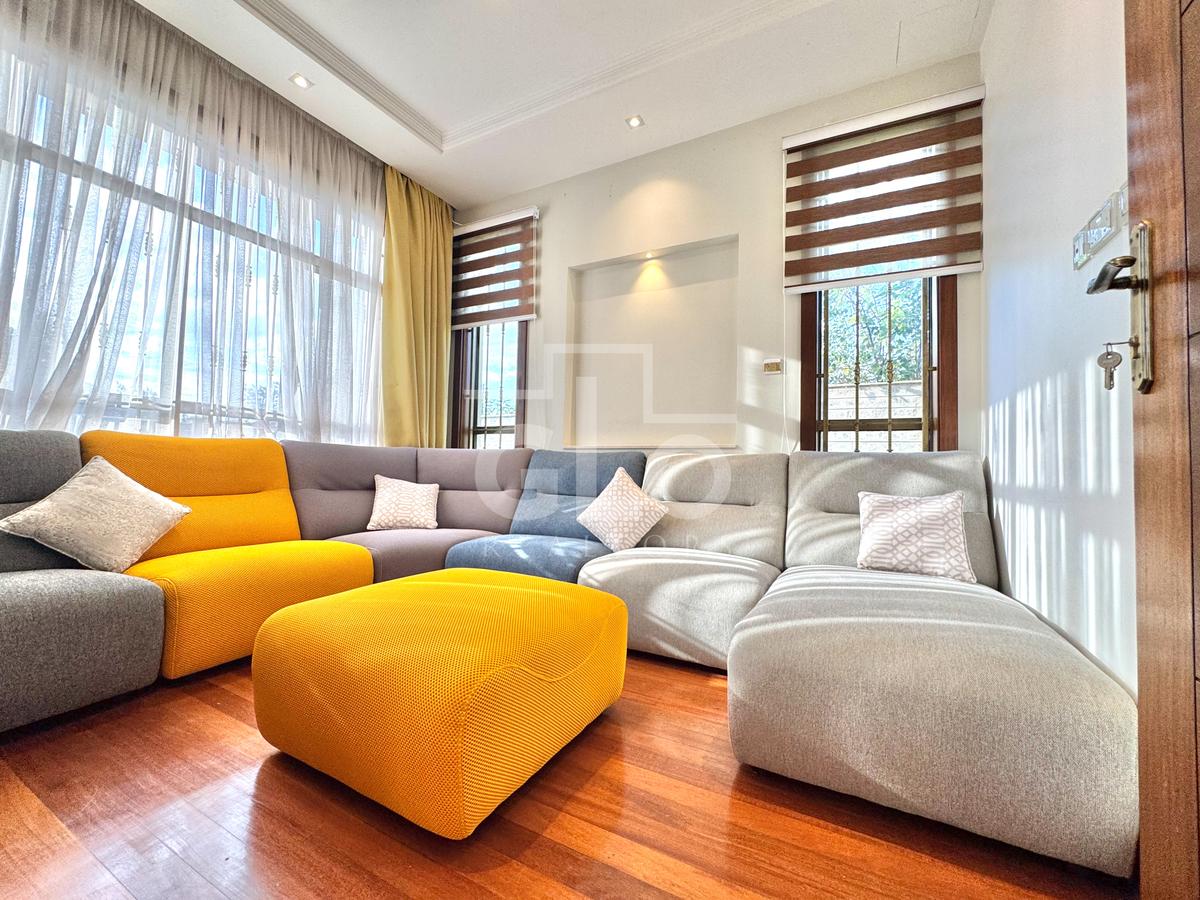 5 Bed House with En Suite in Runda - 3