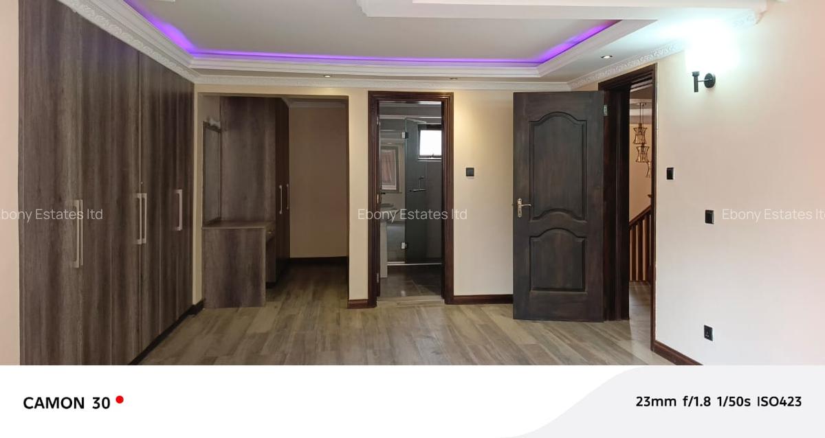 4 Bed Townhouse with En Suite in Lavington - 7