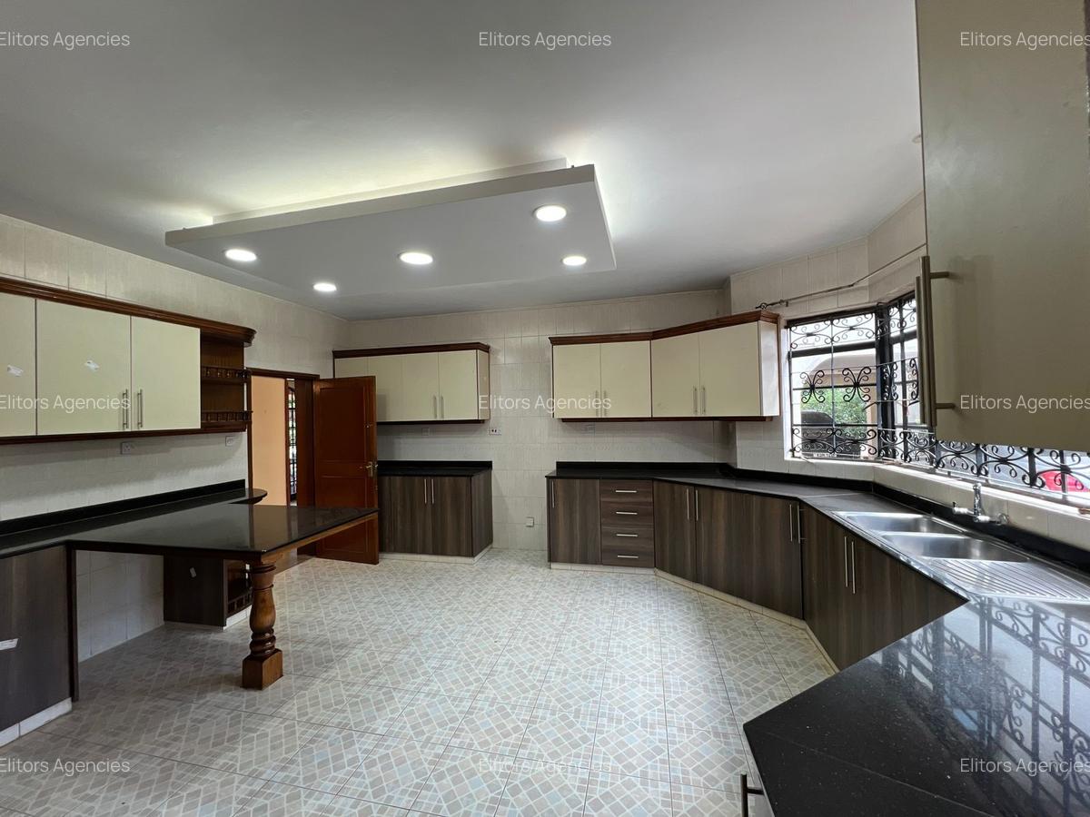 5 Bed Apartment with En Suite at Redhill Road - 5