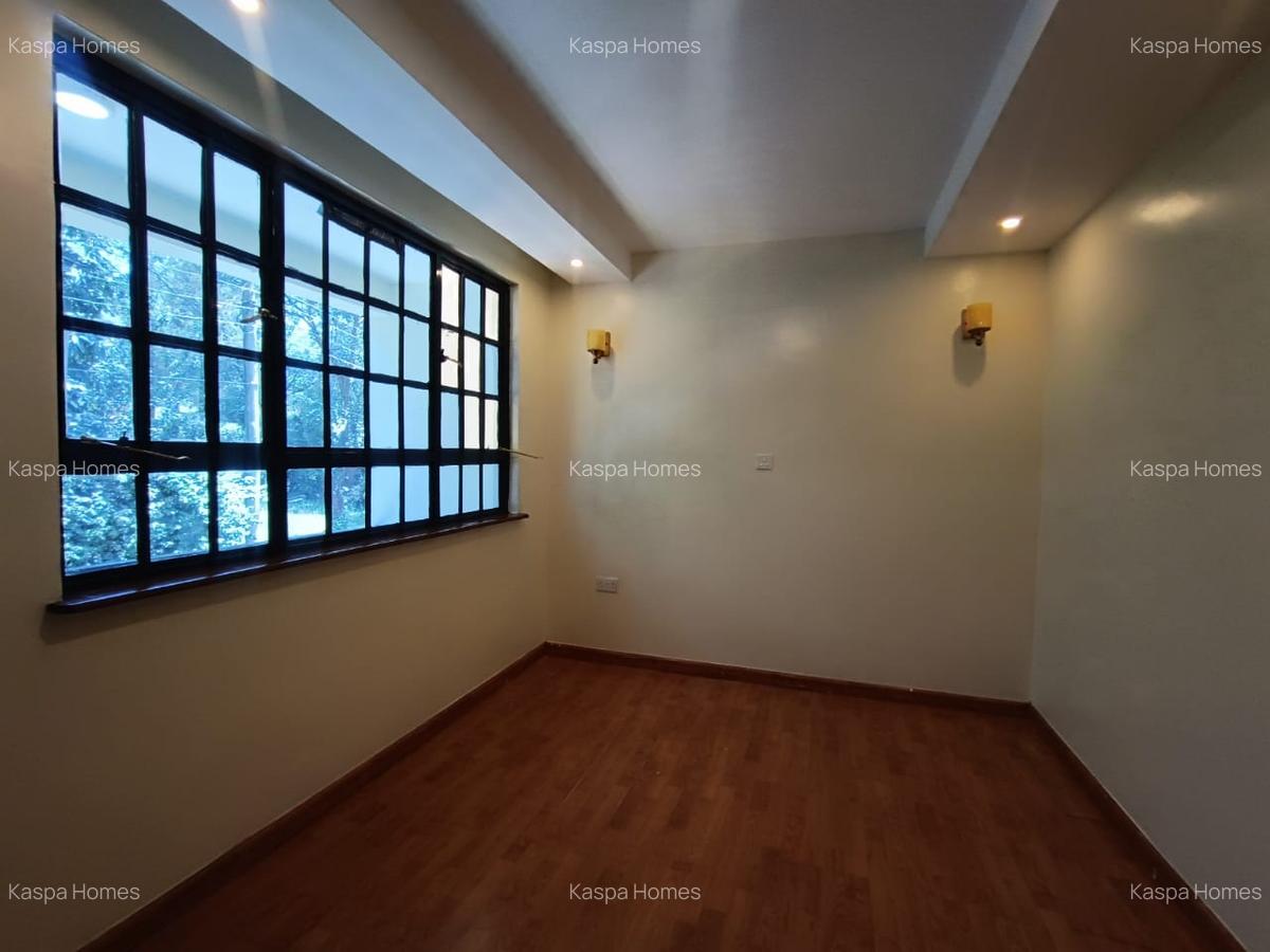 3 Bed House with En Suite in Karen Hardy - 18