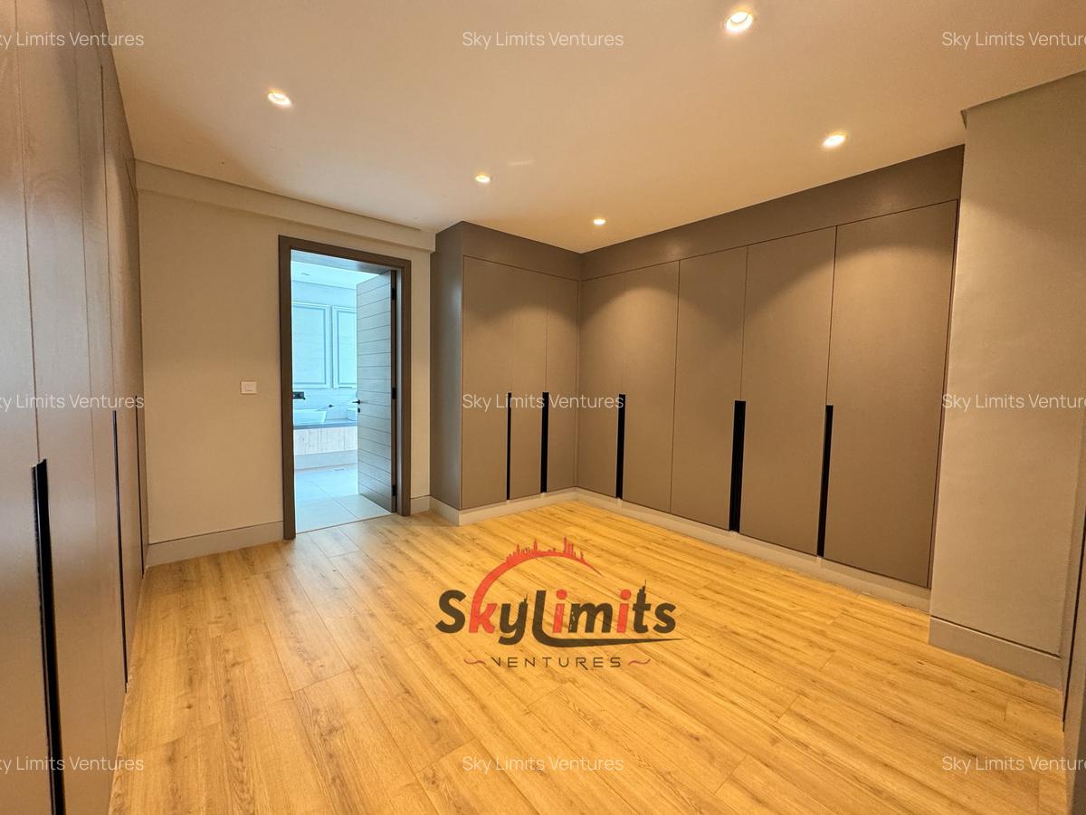 5 Bed Villa with En Suite at Spring Valley - 13