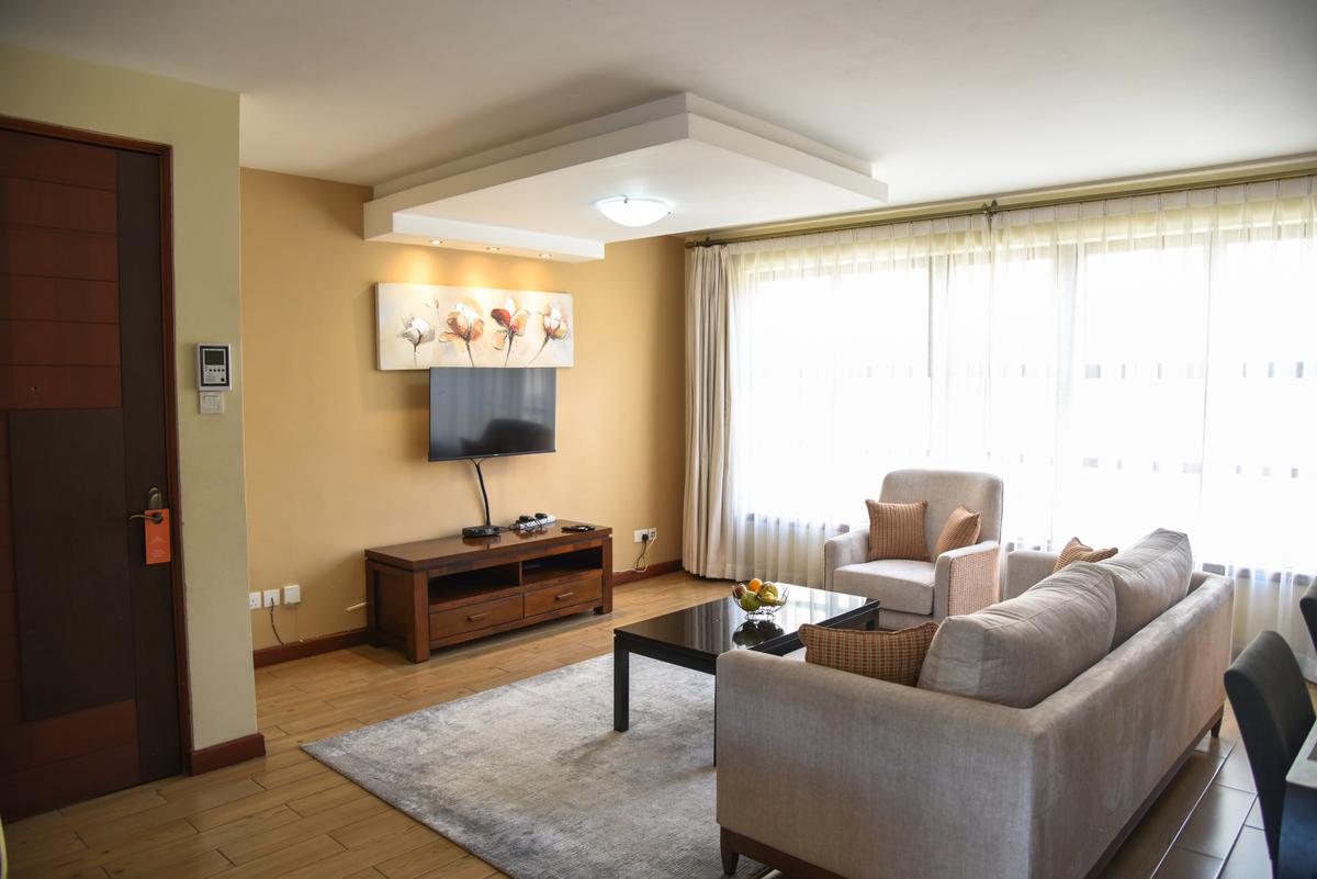 Serviced 2 Bed Apartment with En Suite in Kilimani - 8