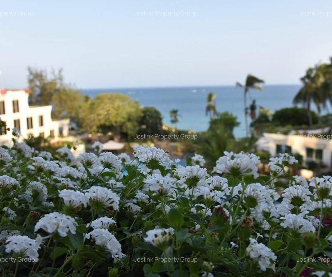 Serviced 3 Bed Apartment with En Suite in Shanzu - 6