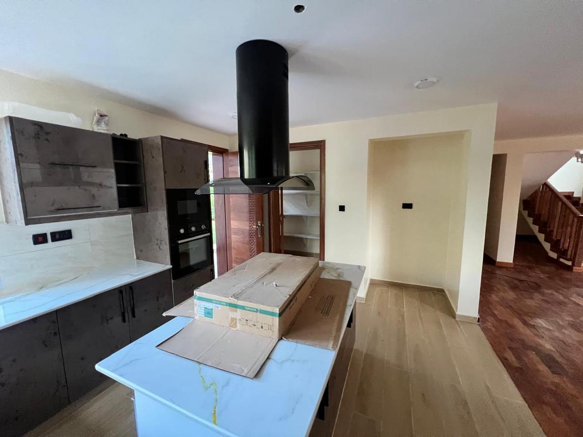 4 Bed Townhouse with En Suite in Karen - 7