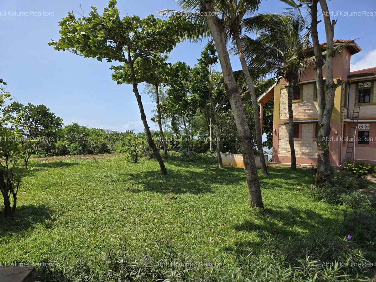 4 Bed House with En Suite at Mtwapa - 9