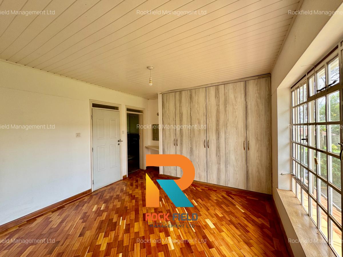 4 Bed Townhouse with En Suite in Gigiri - 19