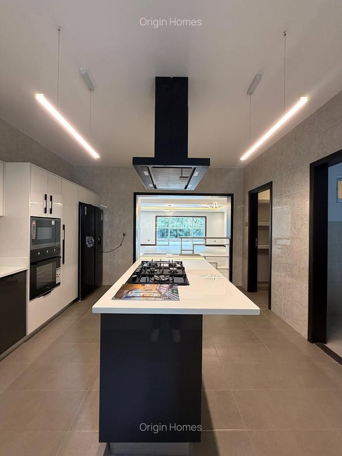 3 Bed Apartment with En Suite at Riverside Drive - 13