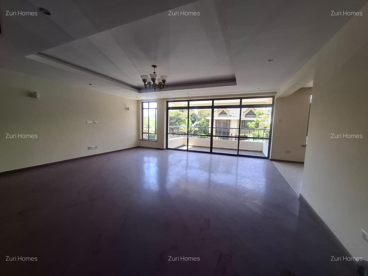 5 Bed Townhouse with En Suite in Lavington - 9