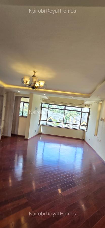 5 Bed Townhouse with En Suite at Lavington Green - 16