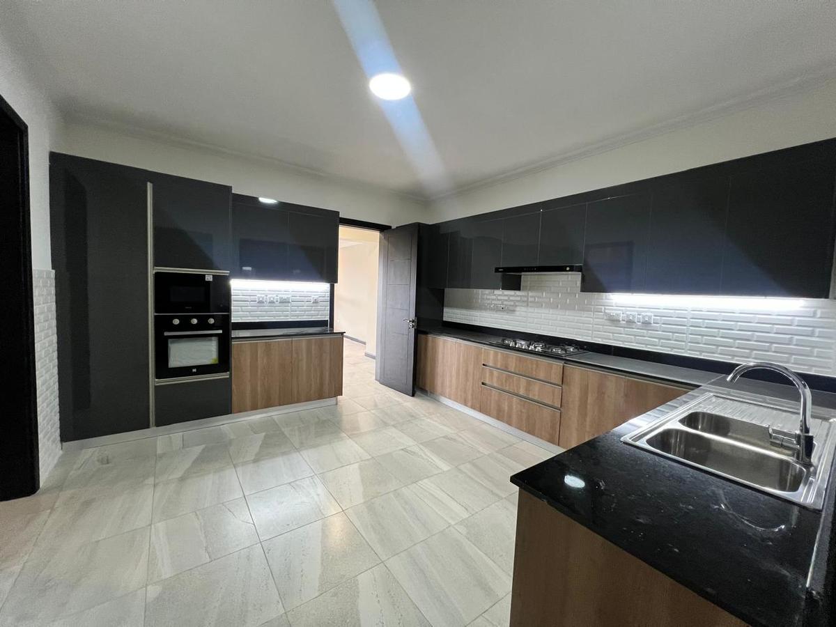 4 Bed Apartment with Swimming Pool in Kileleshwa - 2