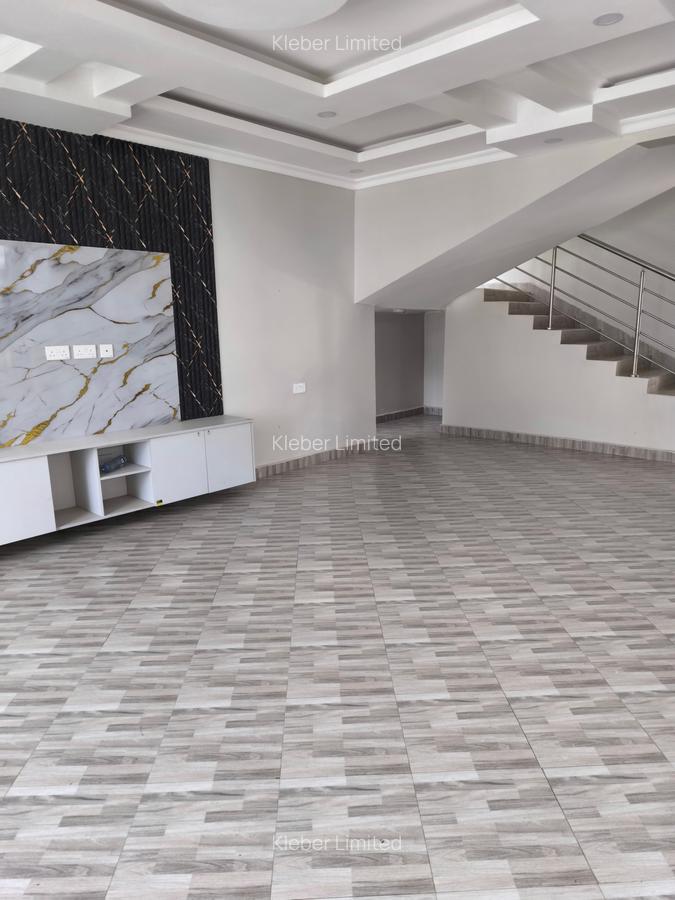 4 Bed House with En Suite in Ruiru - 2