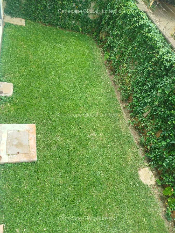 5 Bed House with En Suite in Kyuna - 4