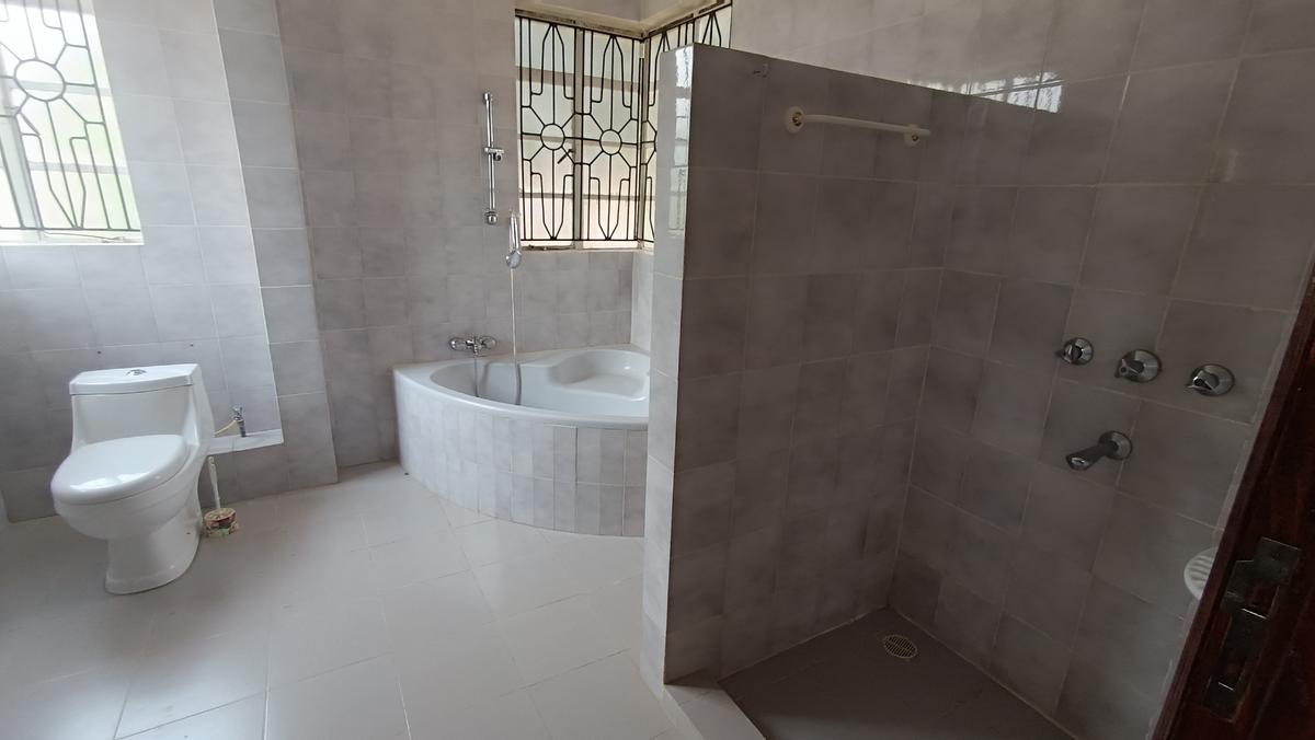 6 Bed House with En Suite at Off Pan African Insurance Lane - 17