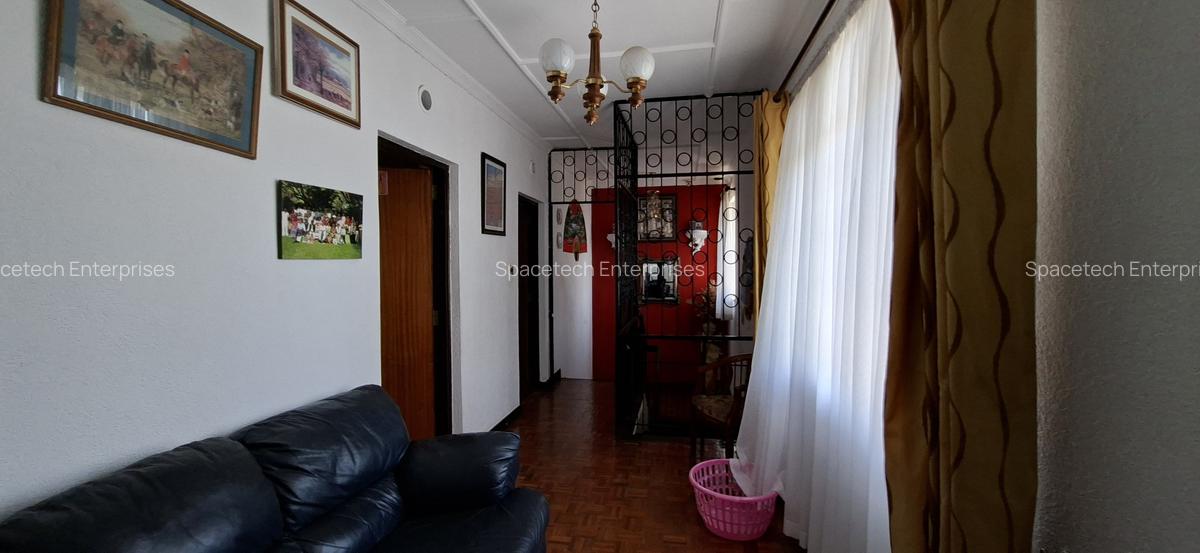4 Bed House with En Suite in Runda - 5