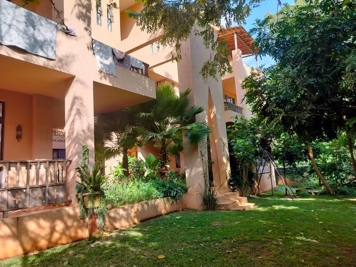 3 Bed Townhouse with En Suite at Spring Valley - 2