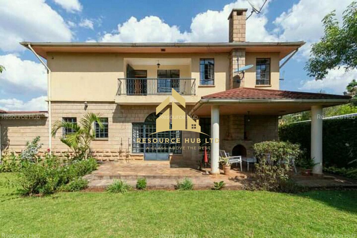 5 Bed Apartment with En Suite at Dennis Pritt - 1