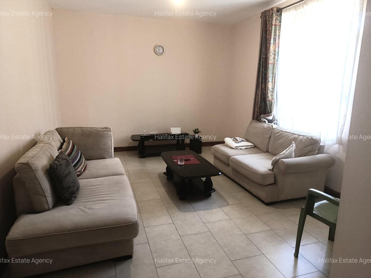 6 Bed House with En Suite in Runda - 15