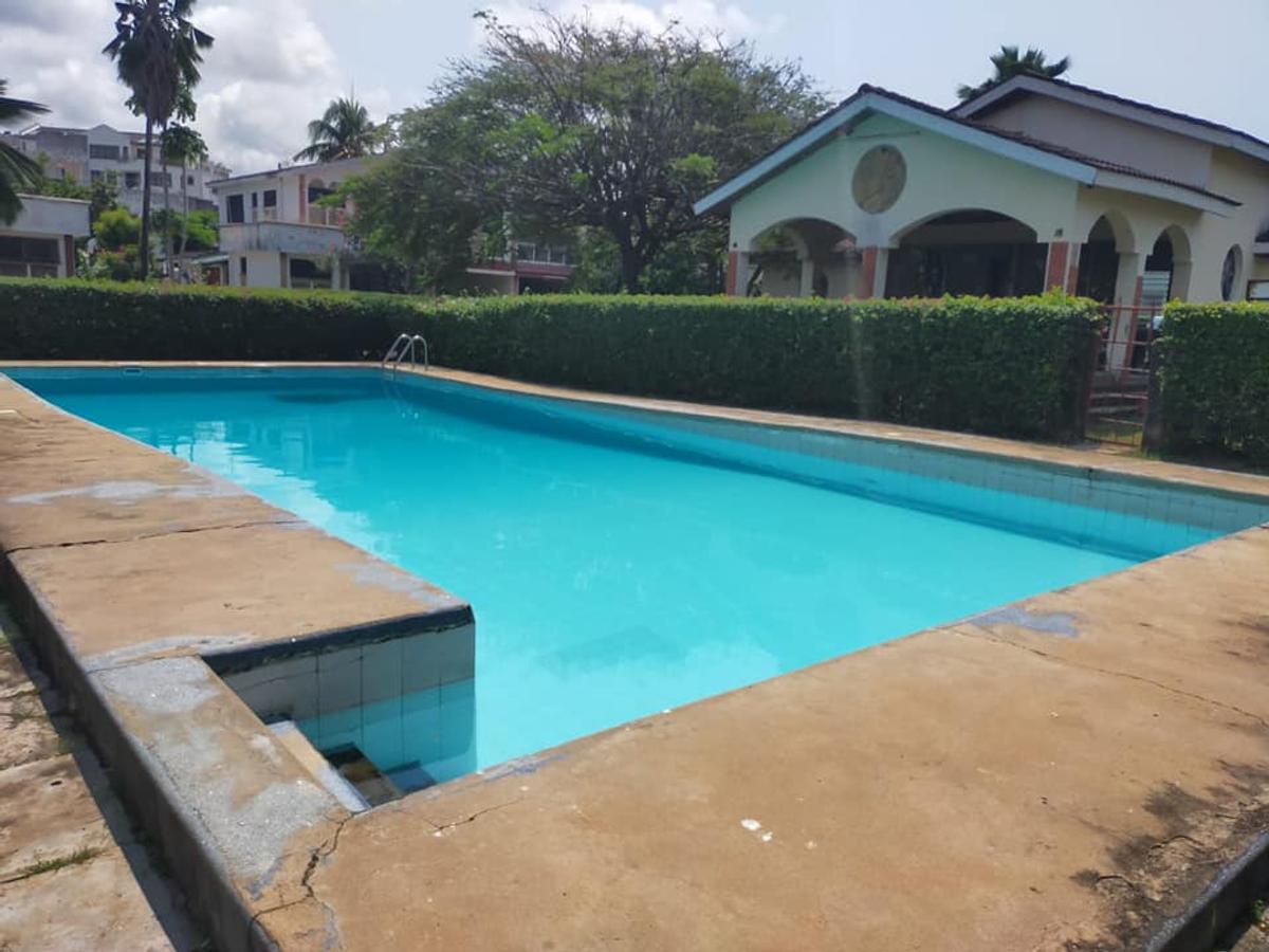 4 Bed Apartment with En Suite in Nyali Area - 4