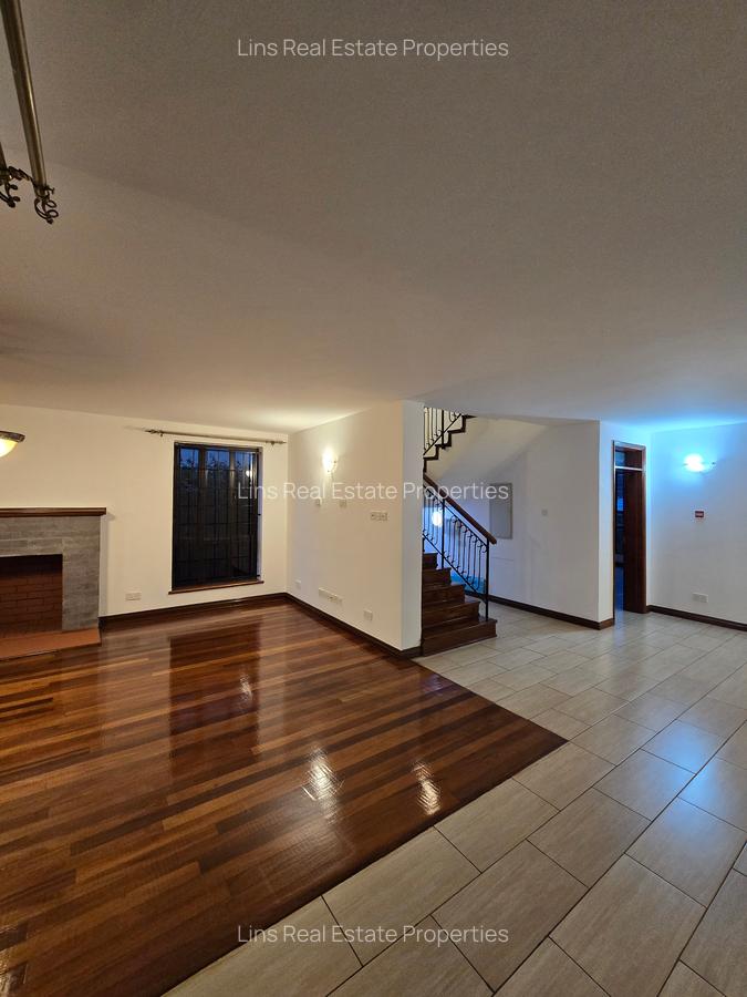 4 Bed Townhouse with En Suite in Runda - 8