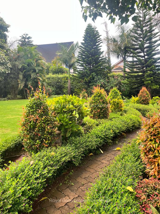 5 Bed House with En Suite at Thika Road Exit 13 - 14