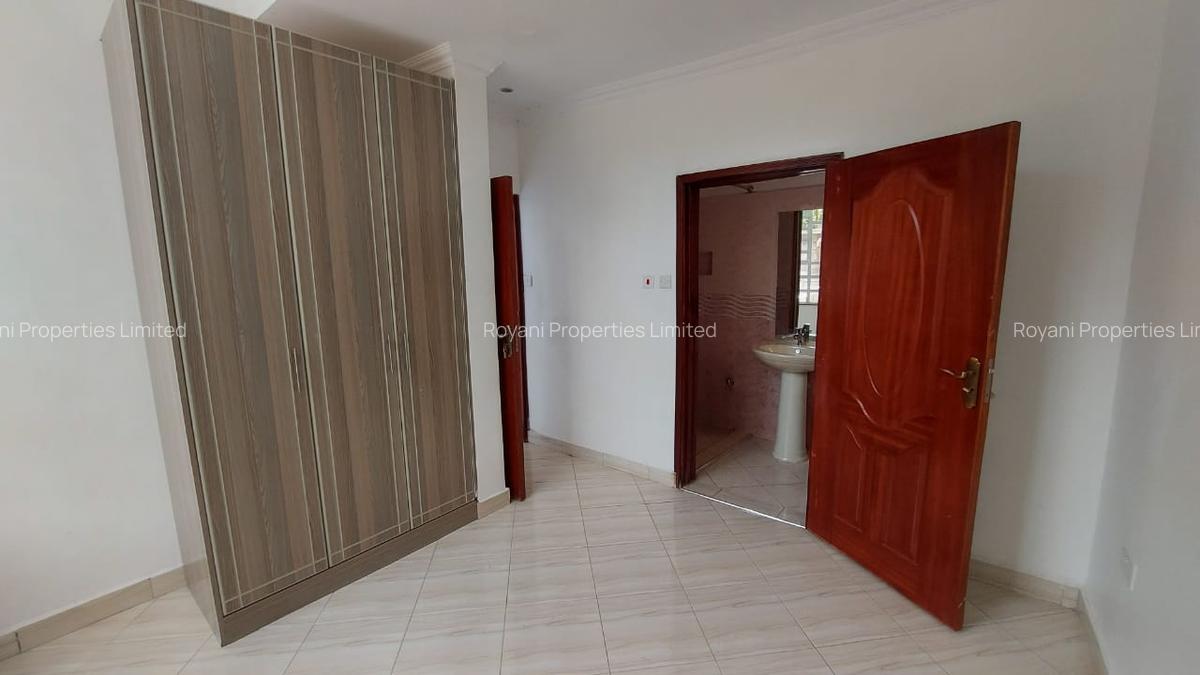 4 Bed Villa with En Suite at Kangoya - 14