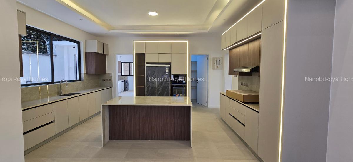 5 Bed Townhouse with En Suite at Mzima Springs - 14