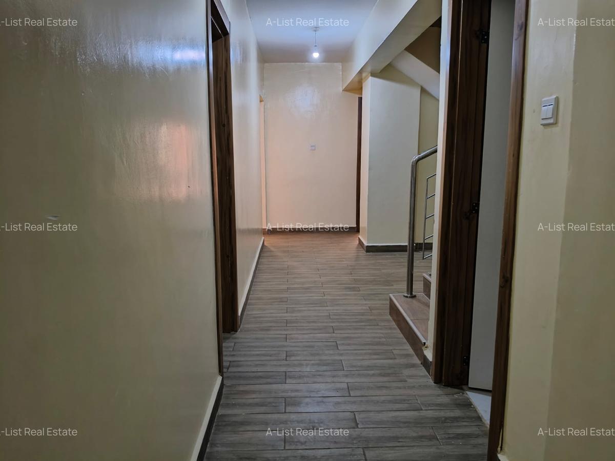 4 Bed Apartment with En Suite at 6Th Parklands - 14