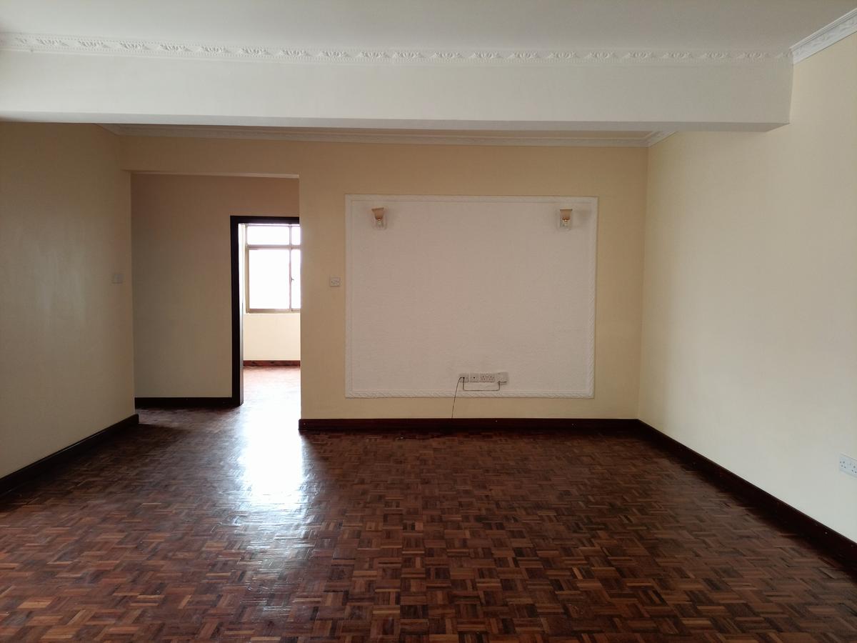 3 Bed Apartment with En Suite at Kilimani Estate - 2