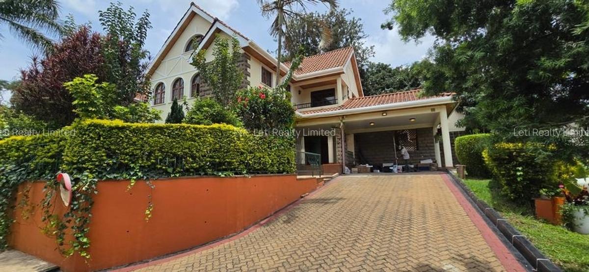 4 Bed Townhouse with En Suite in Lavington - 1