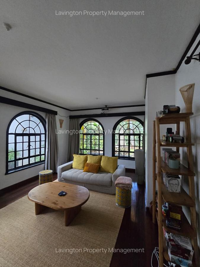 4 Bed Villa with En Suite at Lavington Green - 3