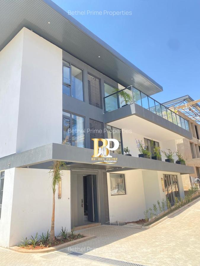 5 Bed Villa with En Suite in Lavington - 2