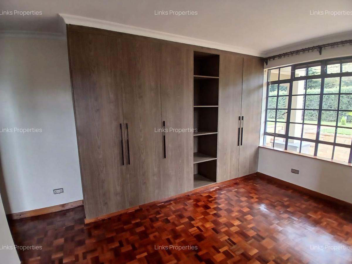 5 Bed Townhouse with En Suite at Karen - 14